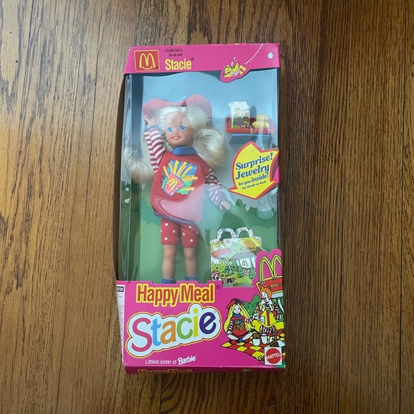 【未開封】バービー人形：Mcdonald's Happy Meal STACIE 1993 McDonald's Happy Meal Stacie Doll - YouTube